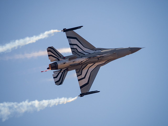 General Dynamics (SABCA) F-16AM Fighting Falcon  Belgian Air Force Solo Display