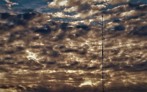 martesdenubes martes nubes nwn antena bilbao vizcaya paisvasco españa euskadi europa cielo