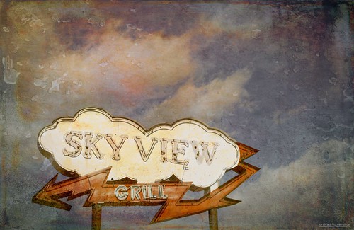 skyviewgrill akronpa akron pennsylvania pa sign texture hss happyslidersunday slidersunday sunday clouds