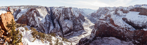 cliff unitedstates utah winter zion canyon gorge landscape nationalpark panorama place river snow »nature »weather