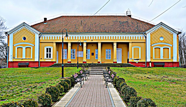 Biharugra Hungary A Bölönyi-kúria klasszicista stílusban épült 1860