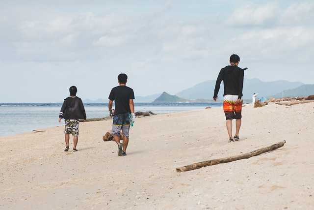 Guys in Yonehara Beach, Ishigaki island - Japan