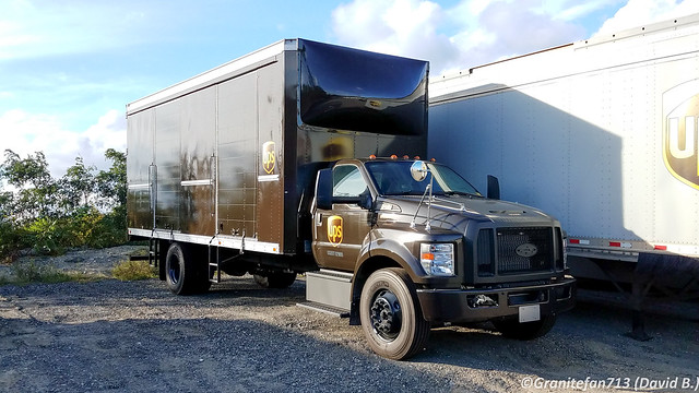 UPS Ford F650