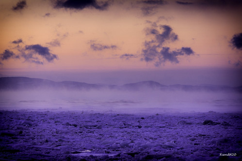 crépuscule dusk winter hiver glace ice îleverte bleu blue fleuvesaintlaurent brume fog