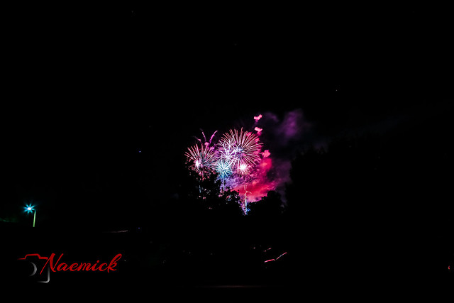 NYE17 - Wagga Fireworks-7753.jpg