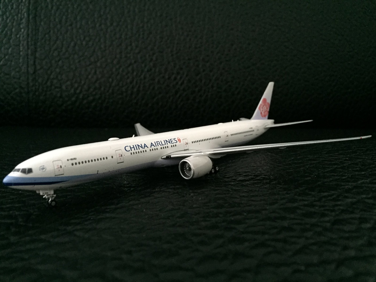 CHINA AIRLINES B-18051