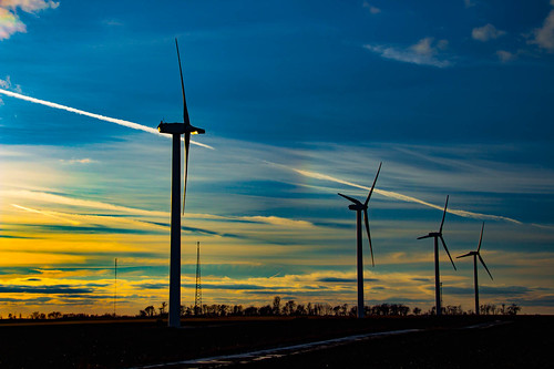 windmill wind windturbines windturbine sky skyline colorful cold colors color winter sunset vaportrails sundog horizon clouds wisconsin wi montfortwi energy windfarm lines
