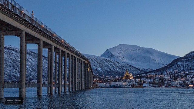 The bridge, the church and the mountain