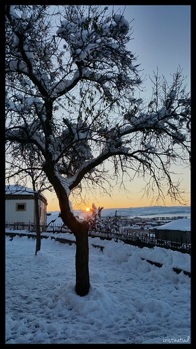 #Ávila amanece en silencio by cristinatiad, Foto hecha con móvil Samsung note 4ávila snow sunrise invierno