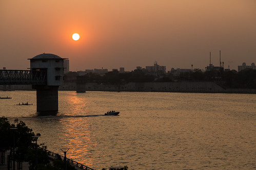 ahmedabad sunset sabarmati india
