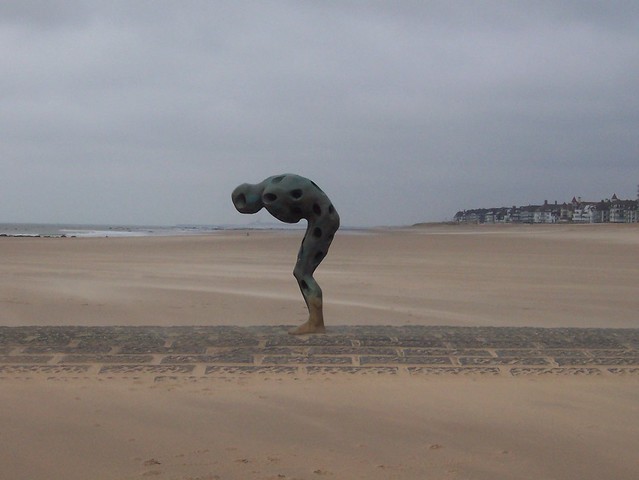 Sculpture of figure, Knokke beach