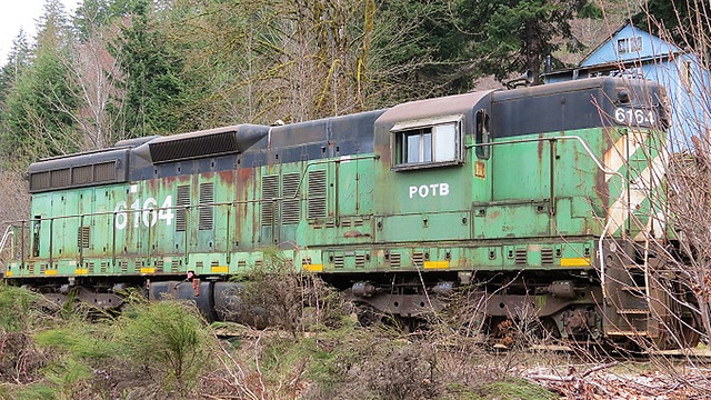 POTB 6164 EMD SD9 Old Diesel Train!