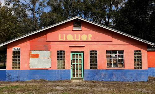 liquorstore closed business color florida putnam