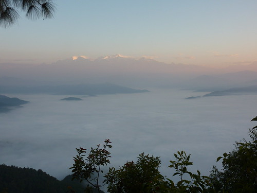nepal himalaya dawn mansiri himal manaslu langtang lirung mist fog