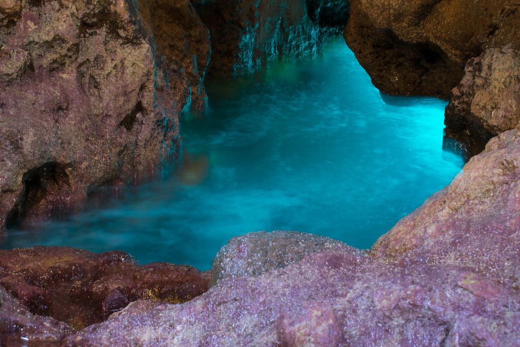 Amazing natural blue | Cueva de Cala Llonga | Christian Fuentes | Flickr