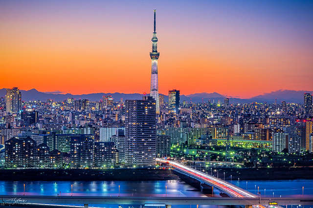 When the Sky Turns to Orange / Tokyo Skytree