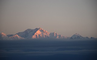 10 Sunrise from Tiger Hill towards Kangchenjunga
