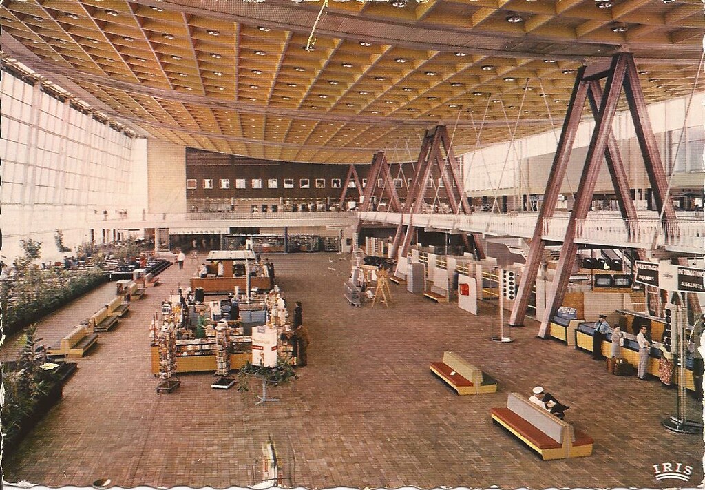 Brussels Airport (BRU) postcard - circa late-1950's/early 1960's