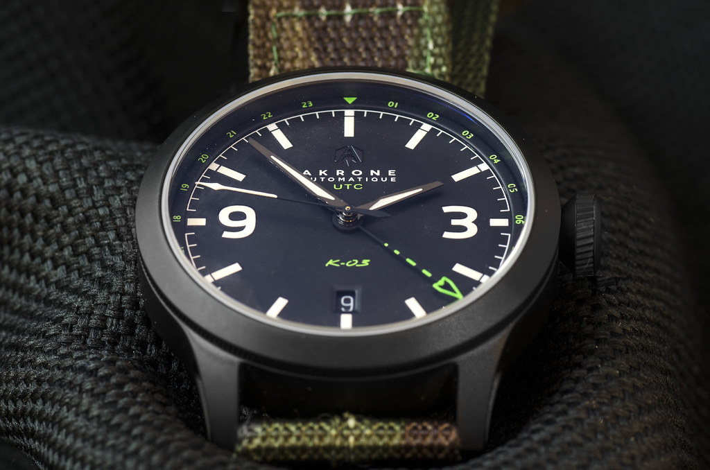 Akrone : des montres, tout simplement 39158778385_3cba8dcbf4_b