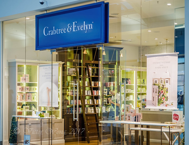 Crabtree and Evelyn storefront at the Canberra Centre
