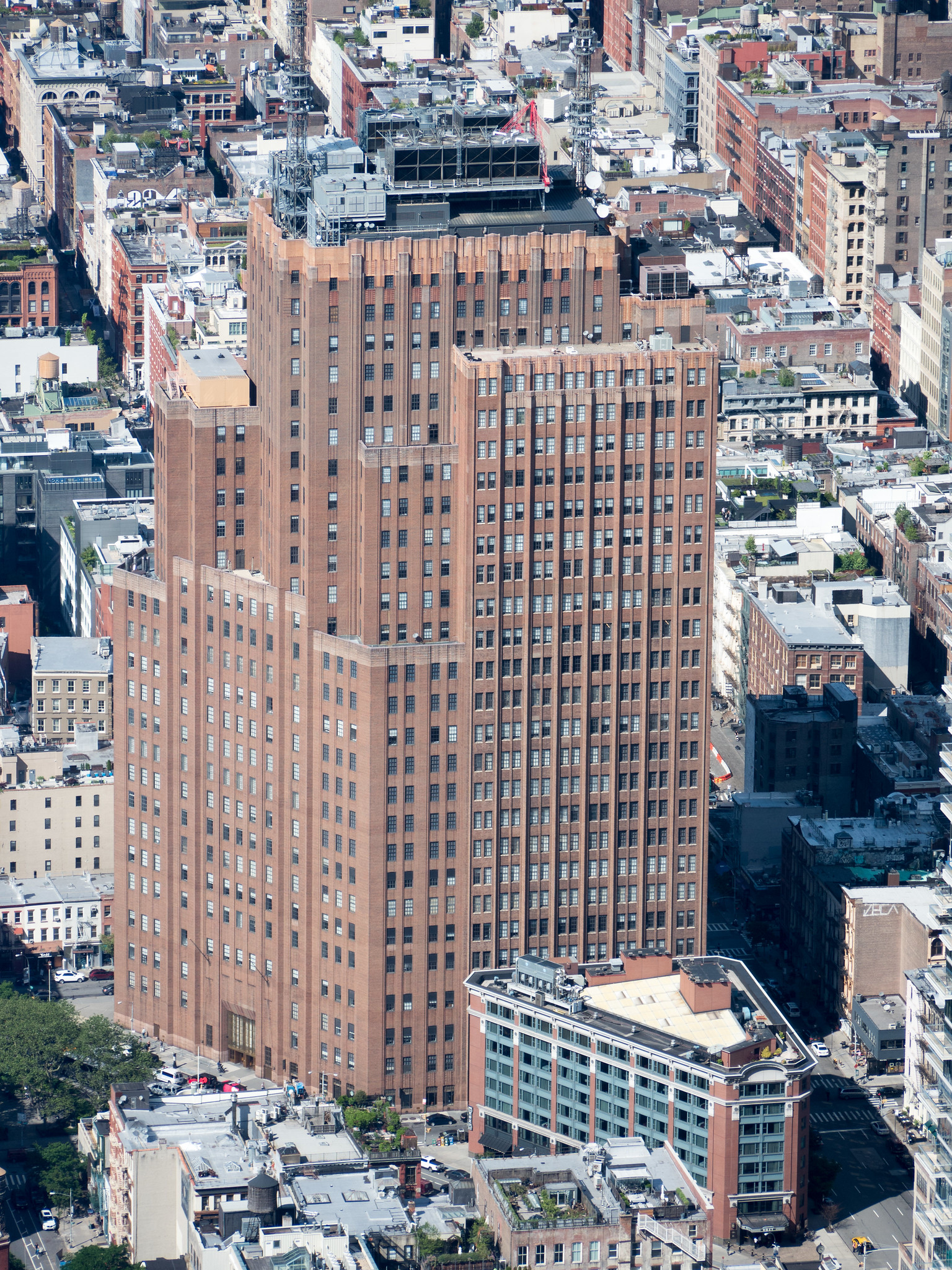 32 Avenue of the Americas