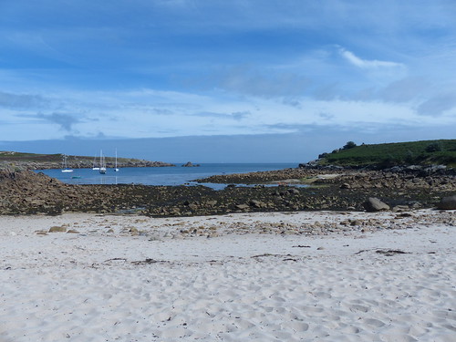 stagnes islesofscilly scillies scilly coveanbeach boats tide covevean nature sandybeach