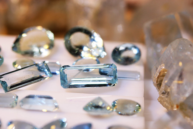 50 Carats Beautiful Gemy aquamarine Gemstones