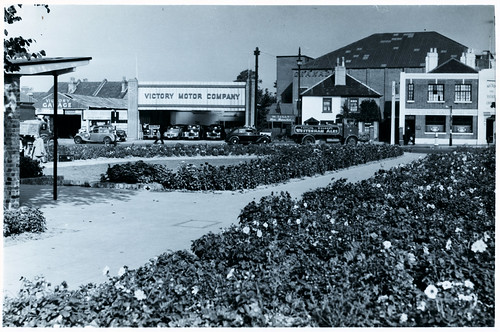 Thornton Heath Pond - Victory Motor Company in the 1950's