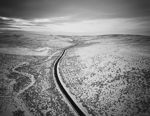 djimavicpro ephrata washington unitedstates us drone photography landscape winter snow road vanishingpoint blackandwhite monochrome distance