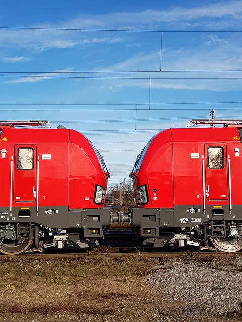 Siemens Vectron van de Deutsche Bahn 193 300-1 + 193 301-9 Emmerich am Rhein 21-01-2018