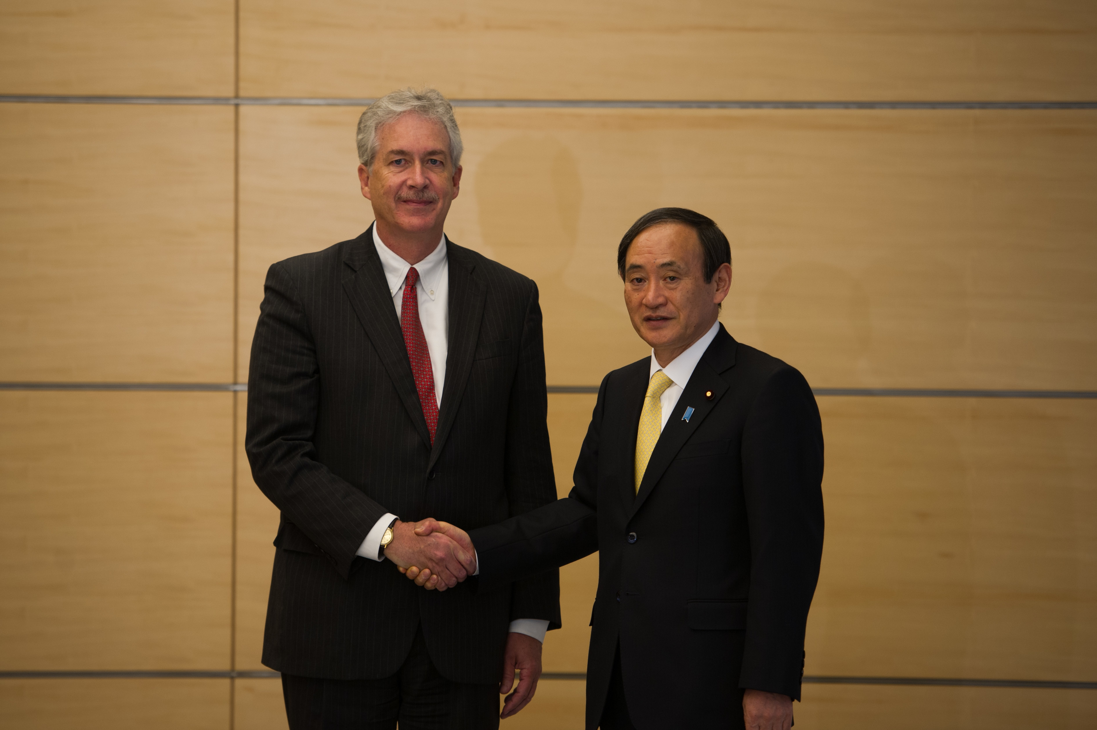 Deputy Secretary Burns Meets Japan’s Chief Cabinet Secretary Suga