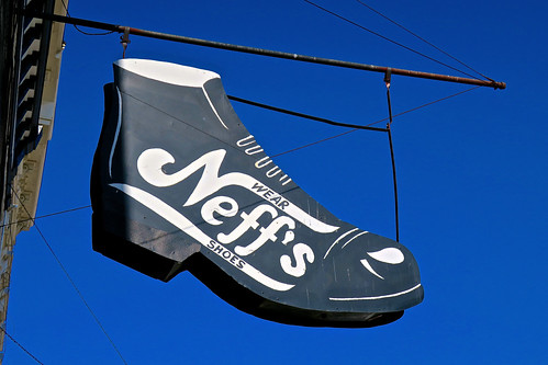 Neff's Shoe Store, Aurora, IN | by Robby Virus