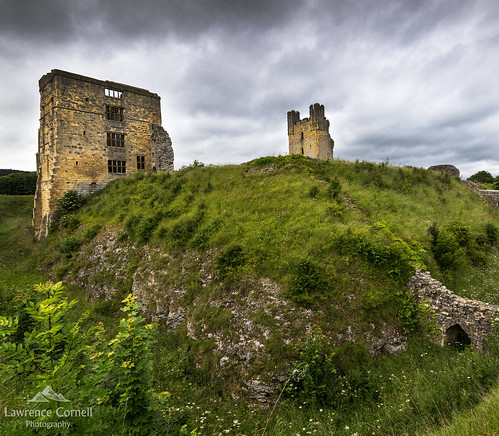 landscape castle helmsleycastle northyorkmoorsnationalpark northyorkmoors northernengland england scenery yorkshire ruinedcastle history