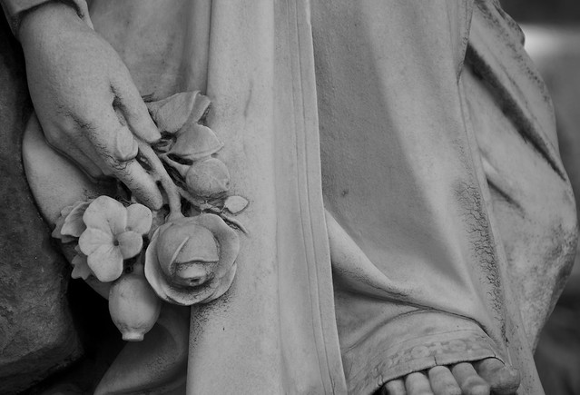Detall de la sepultura d’Ernest Niquet, Cementiri de Montjuïc, Barcelona.
