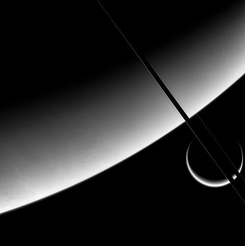 Saturn and Titan - May 10 2006 | Processed using a green fil… | Flickr