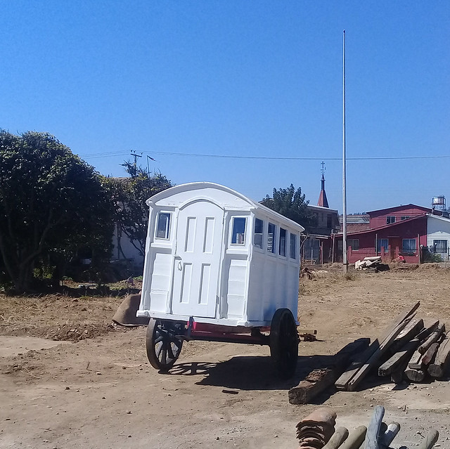 el centenario  carro familiar para acudir a la Playa de Constitución hoy en día. Hoy está siendo restaurado.