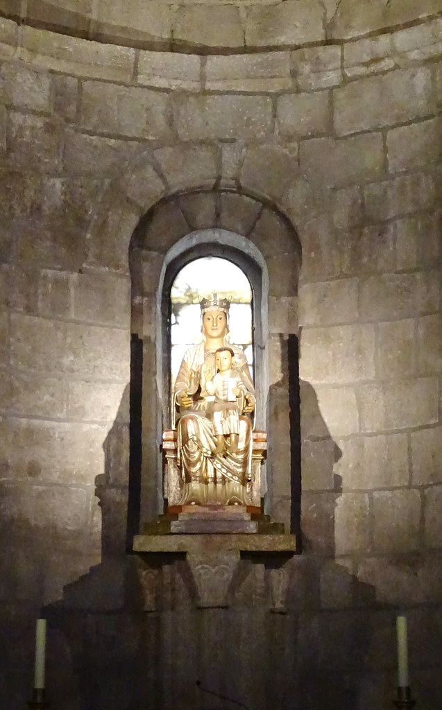 altar imagen de la Virgen Santa Maria de Leyre abside inte… | Flickr