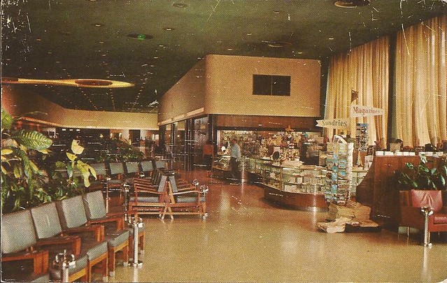 Houston International Airport (HOU) postcard (interior) - 1950's