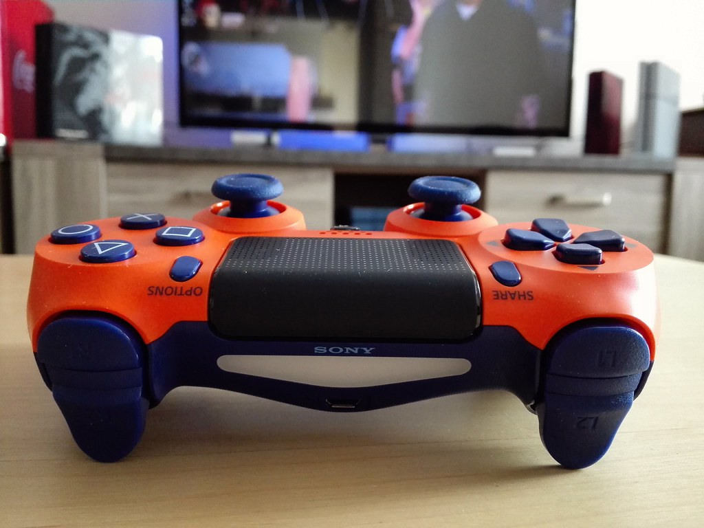 Sony's Latest Dualshock 4 Controller Is Sunset Orange