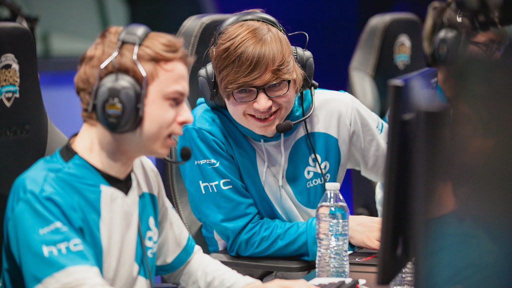 C9 SNEAKY
