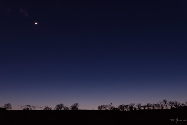 Luna, Venus & Mercurio blue hour