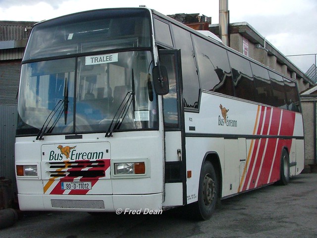 Bus Eireann PD 12 (91-D-11012).