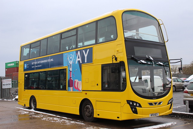 123 HF11HCV RATP-Yellow Bus