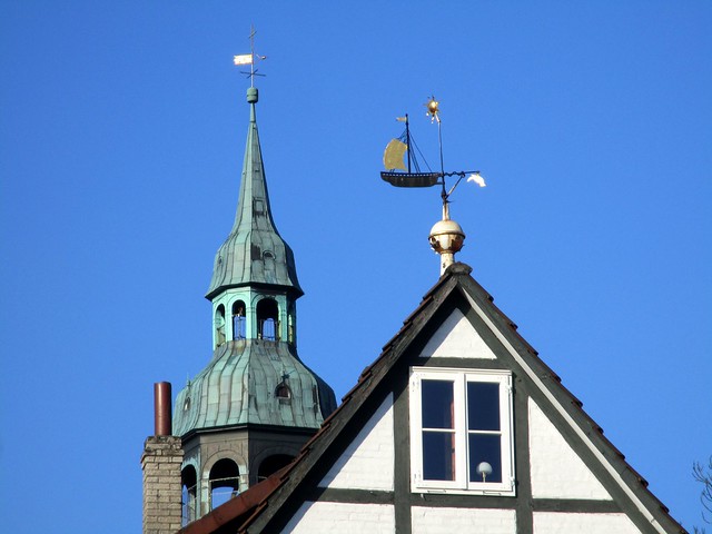 ein Segelschiff in Celle auf dem Dach