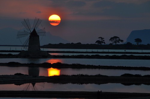 saline trapanipaceco windmill sunset