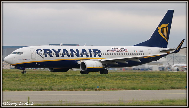 BOEING 737-8AS(WL) RYANAIR (KRAKOW MALOPOLSKA) EI-EPD MSN3578