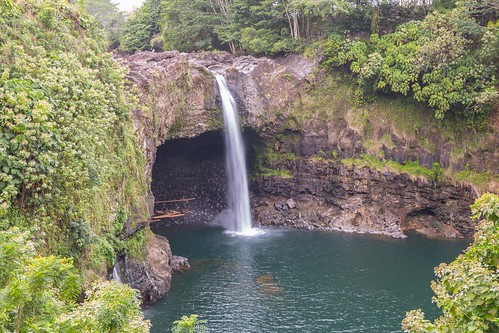 canon6d canon eos hawaii hilohawaii outdoor roadtrip tokina tokina2470mm usa waterfall hilo rainbowfalls island
