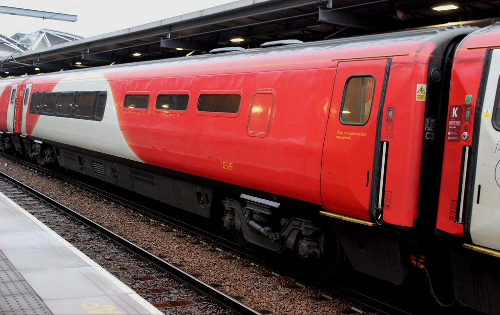 Inter City 225: 10328 RSB Virgin Trains East Coast Leeds - a photo on ...