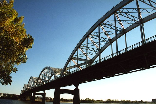 Centennial Bridge, Quad Cities
