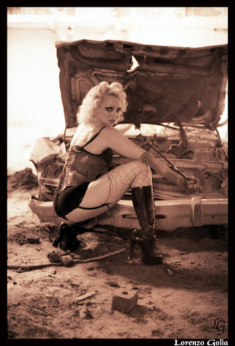 Bombshell Mandy | by Lorenzo Golia